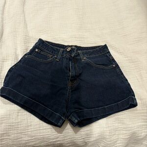 Can be dressed up or dressed down!